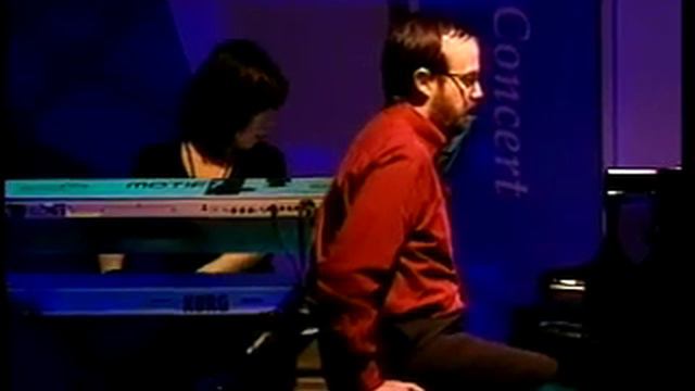 Kevin Kern - Whisperings, from the CD 'Summer Daydreams' (Live Performance) смотреть онлайн