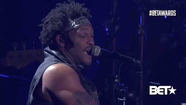 D'Angelo Performing 'Untitled' & 'Sugah Daddy' Medley At 2012 BET Awards смотреть онлайн