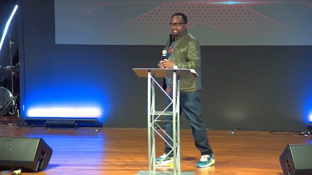 Just Stay Faithful - Pastor Peter Kamore смотреть онлайн