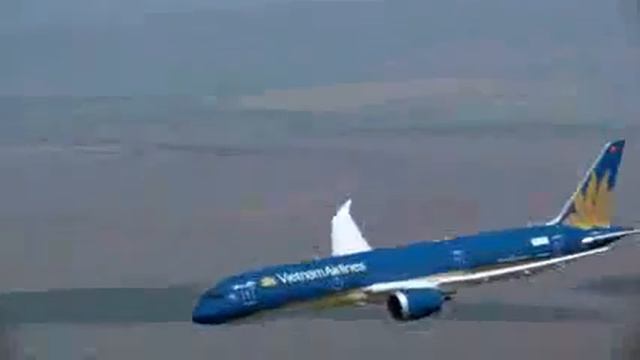 Boeing Prepares the 787 9 Dreamliner for the 2015 Paris Air Show смотреть онлайн