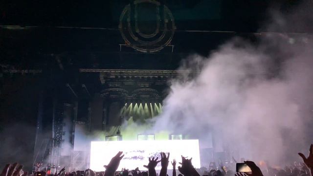 Swedish House Mafia - UNDERNEATH IT ALL (Live) ID смотреть онлайн
