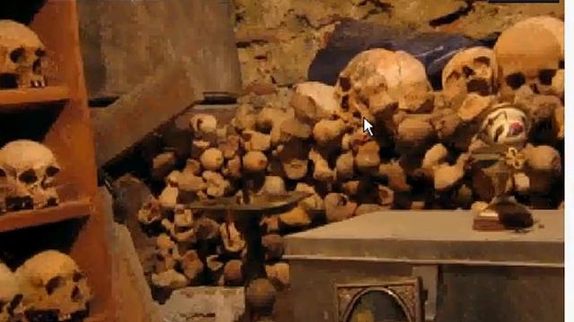 Chinua Achebe: Vultures смотреть онлайн