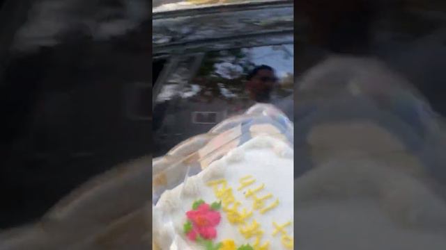 She broke my window because she thought I was cheating смотреть онлайн