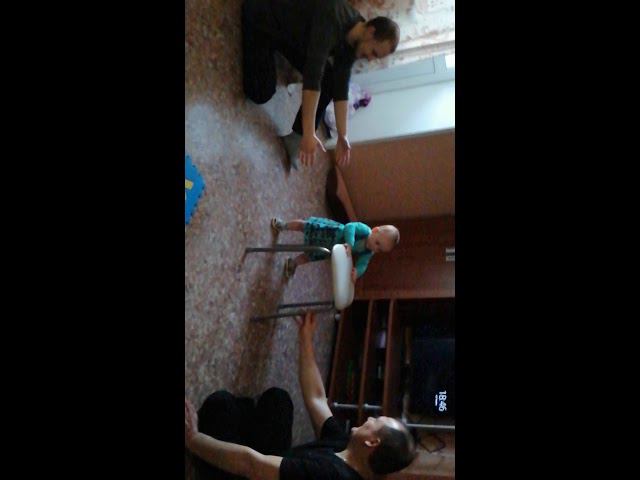 УЧИМСЯ ХОДИТЬ. Первые шаги смотреть онлайн