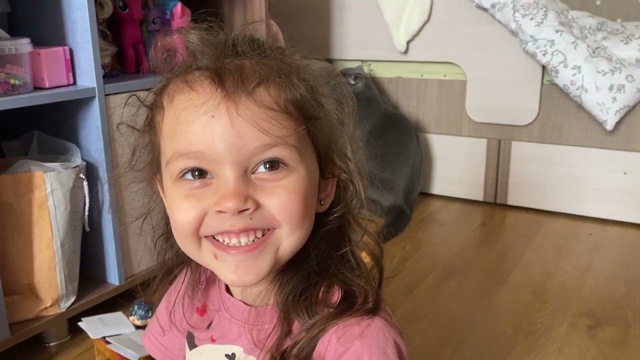 Играем в школу. Барби и Лол идут в школу смотреть онлайн