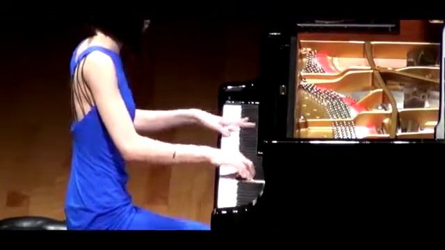 Alice Sara Ott Plays 