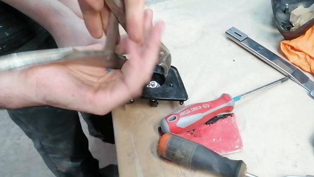 Разборка зеркала Kawasaki Z1000 2014-2020 своими руками. Как разобрать зеркало Kawasaki Z1000.