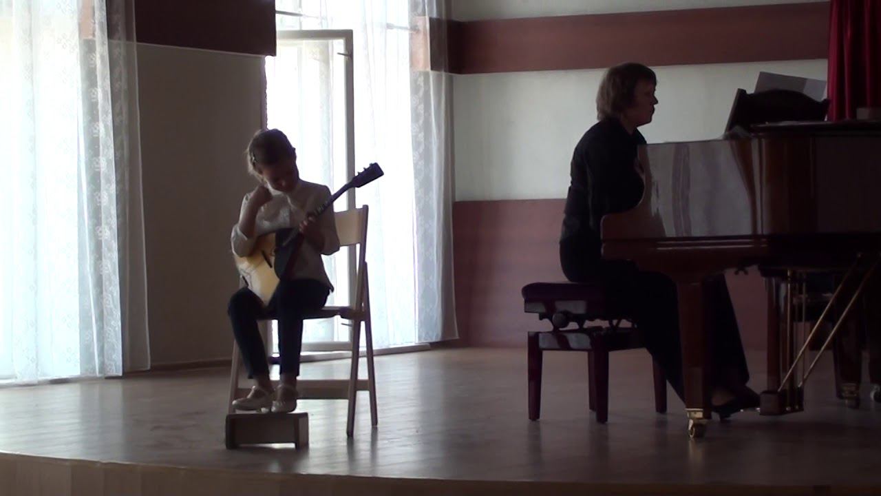 Настя Тюрина (7 лет) А.Петров Мелодии из к/ф 