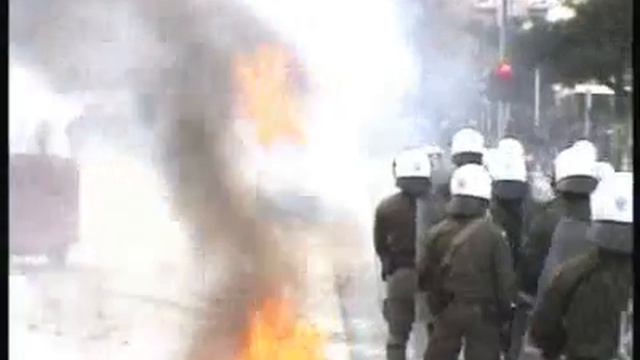 Grecia la guerriglia dilaga CorriereTV смотреть онлайн