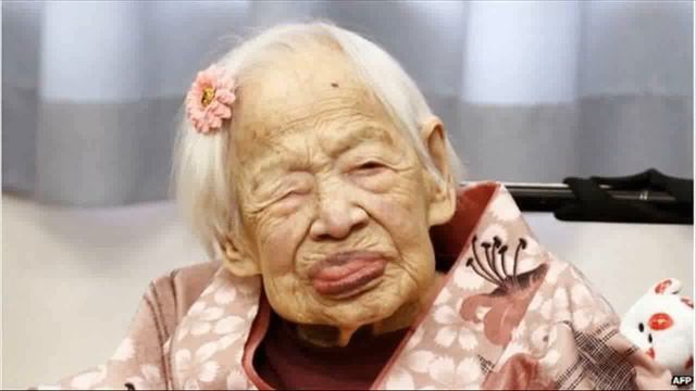 World's oldest person Misao Okawa dies in Japan aged 117 смотреть онлайн