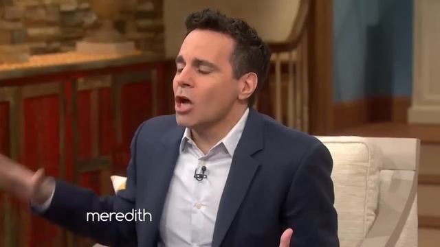 Mario Cantone's Most Annoying Stories of 2014! | The Meredith Vieira Show смотреть онлайн