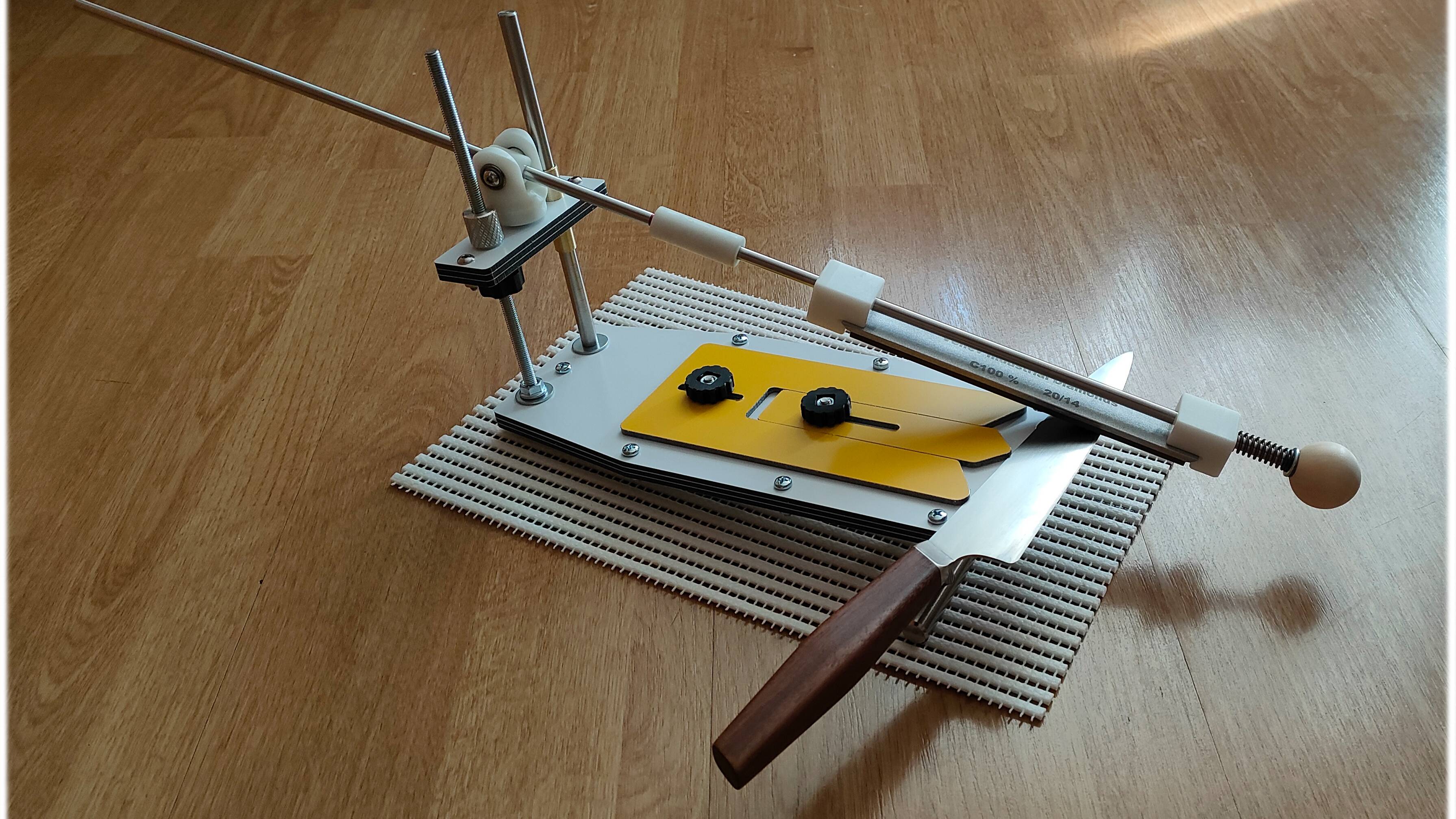 Точилка на магнитах (магниты вместо зажимов)