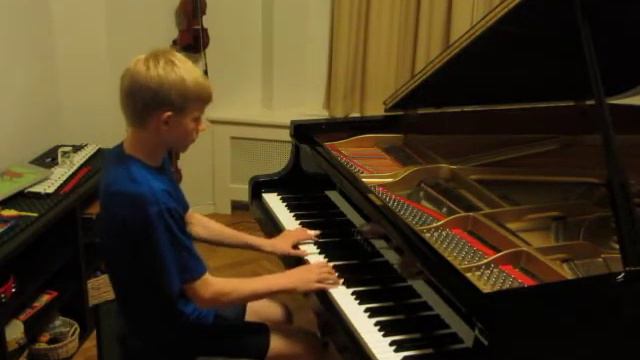 ThePianoGuys - Waterfall (played by Nathan Schaumann смотреть онлайн