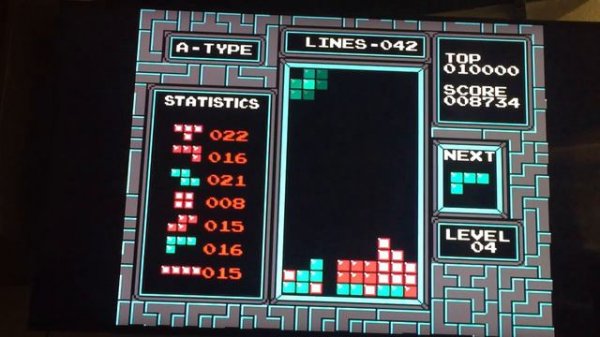 Играем в Тетрис (первое видео) #Tetris