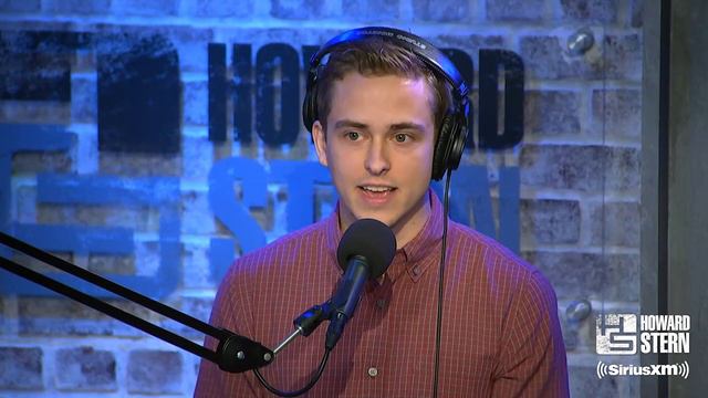 This Week On Howard: Brent's Swinging Story, Gary's Office, and Richard's Accident смотреть онлайн