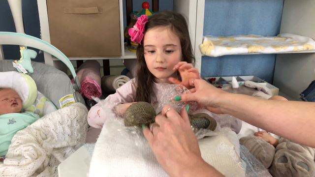 *AMAZING* SILICONE BABY BOX OPENING! AVATAR BABY TWINS! CUTENESS OVERLOAD! смотреть онлайн
