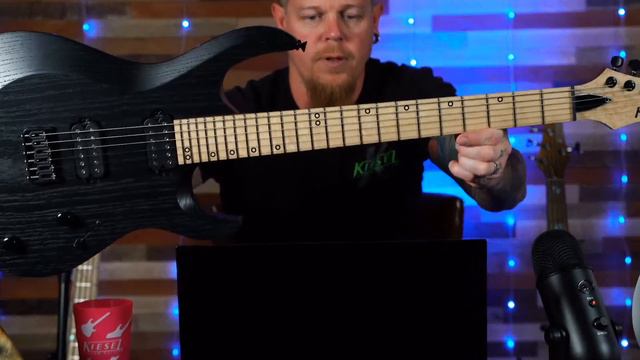 New Virtual Bass Builder! And new inlay option... смотреть онлайн