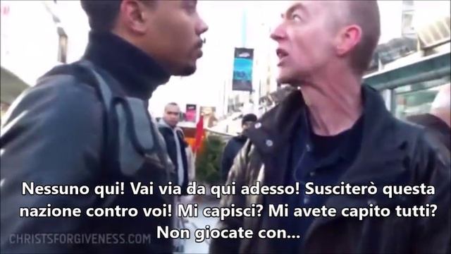 UN DEMONE ATTACCA PREDICATORE DA STRADA смотреть онлайн