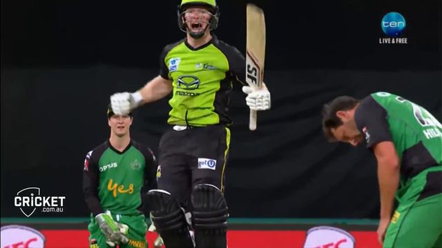 Morgan wins it with a last-ball six! смотреть онлайн