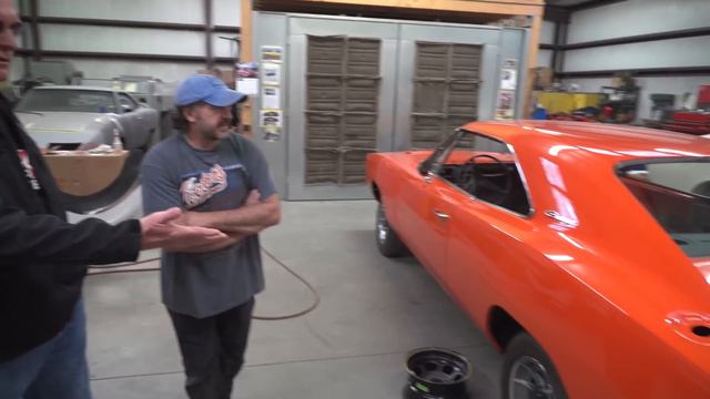 Original Shelby GT500 and Days of Thunder Charger | Barn Find Hunter - Ep. 5 смотреть онлайн