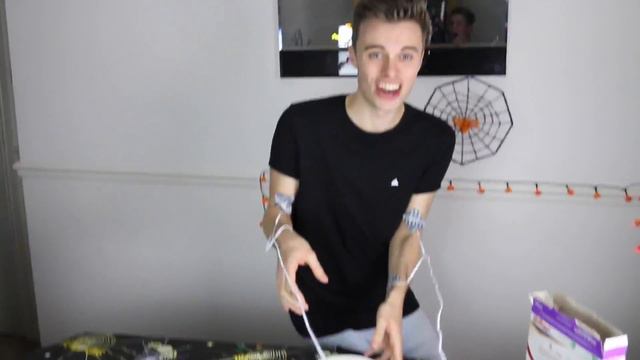 THE BODY SHOCK TASK CHALLENGE! W/ LEE HINCHCLIFFE смотреть онлайн