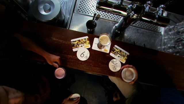 mannen brengen leven in de brouwerij смотреть онлайн