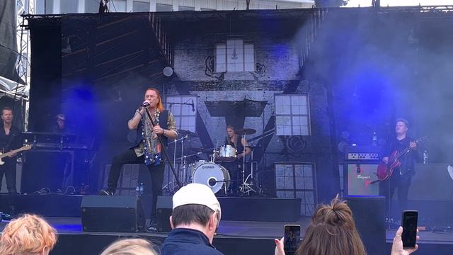 Tommi Läntinen, Rööperin kuu, Rotuaari Piknik 2023 смотреть онлайн
