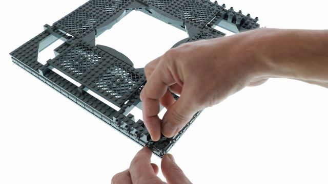 LEGO Realtime Build LEGO Icons 10307 Eiffel Tower смотреть онлайн