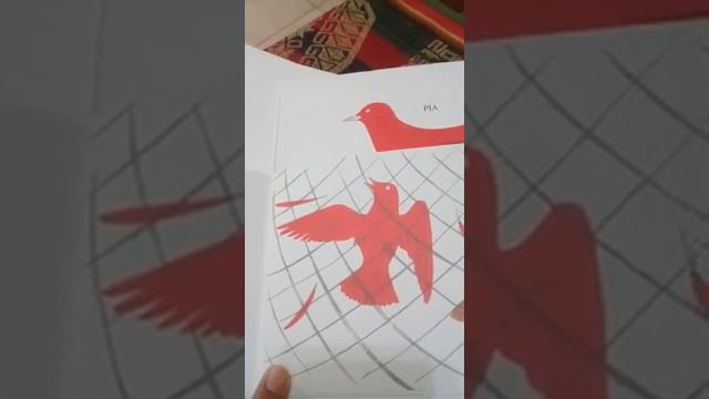 Historias de tres pajaritos de Bruno Munari смотреть онлайн