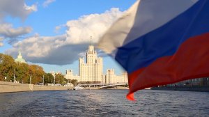 Не надо рая - No Need of Paradise (1080p)
A film by Alicia Maksimova