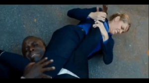 Woman strangles man to death with her legs ( headscissors kill)