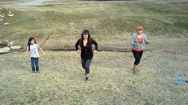 Zumba de reversa mami (con mary) смотреть онлайн