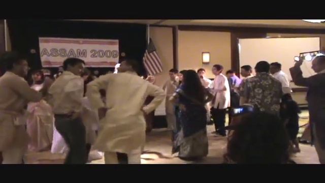 Assam 2009: Bihu dance with Michael Fincke, Tarali Sarma singing смотреть онлайн