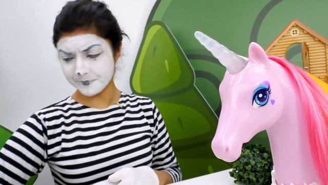 Barbie doll Pink Hair and Rainbow Unicorn: Fun Videos смотреть онлайн