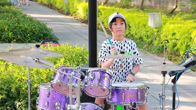 20200503 Olivia涵涵 古坑綠色隧道 China Reggaeton（黃明志 Feat. 黃秋生） смотреть онлайн