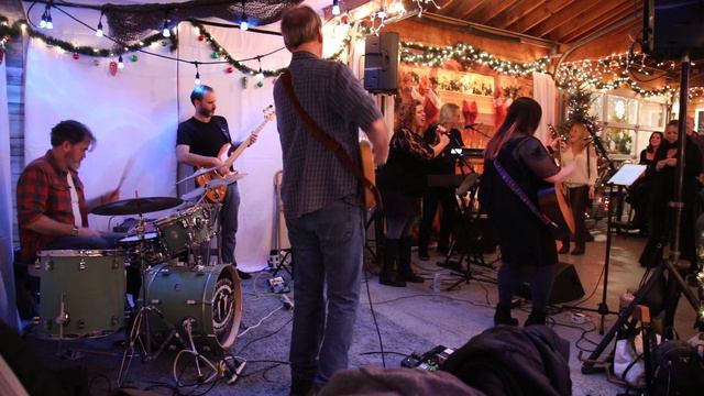 Don't Let Me Down/Cranberries Medley (Covers by The Beatles and Cranberries) Katie Mitchell Band смотреть онлайн