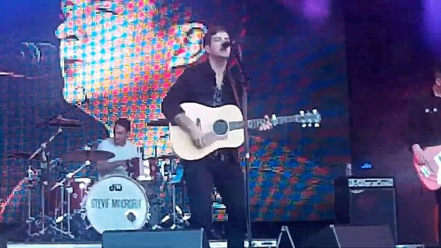 Stevie McCrorie, Big World смотреть онлайн