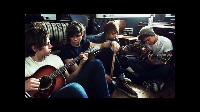 5 Seconds Of Summer- She Looks So Perfect (Basement Version) смотреть онлайн