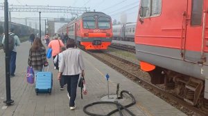 Посадка на электропоезд ЭД9МК-0086, с сообщением Ижевск - Казань