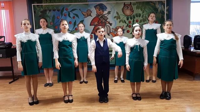 хоровой коллектив "Радуга" А. Ермолов "Падают снежинки" руководитель Царькова М.Е.. смотреть онлайн