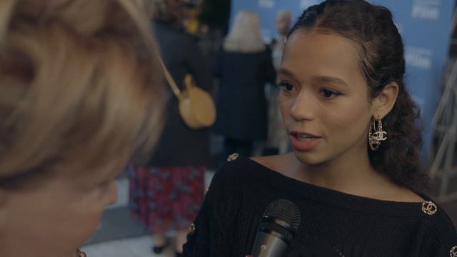 SBIFF 2020: "Waves" Taylor Russell Red Carpet Interview смотреть онлайн