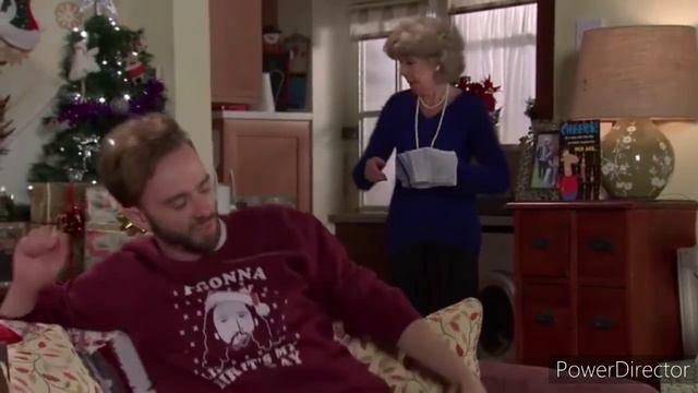 Coronation Street - Christmas Day in Weatherfield (Opening Scene) (25th December 2021) смотреть онлайн