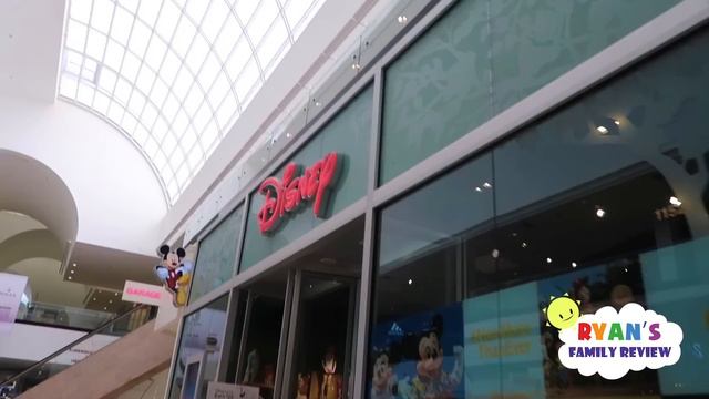 Emma and Kate's First Build A Bear!!!! смотреть онлайн
