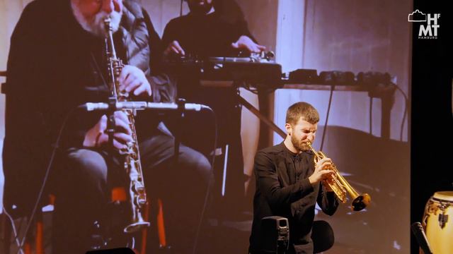 Evan Parker Electro-Acoustic Ensemble + SPIIC Ensemble смотреть онлайн