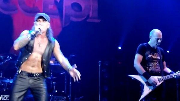 Winter Dreams (live in Moscow) - Accept
