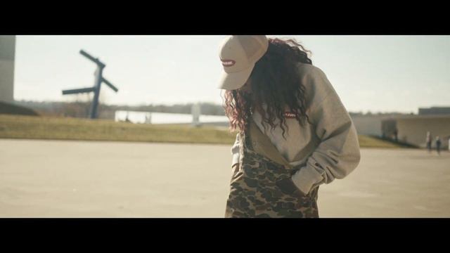 DJ Bri Mafia: Winter Intro. смотреть онлайн