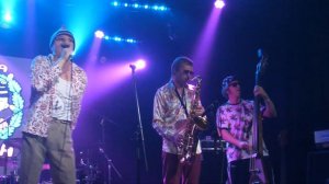 Саша и Сирожа - Динозавр