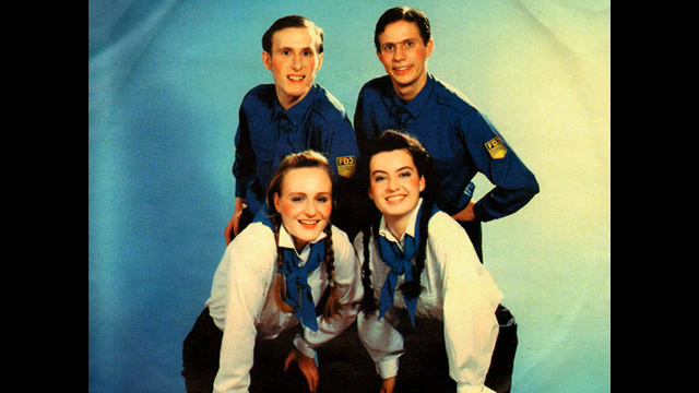 Liedertafel Margot Honecker - Überall wohin man schaut, wird aufgebaut смотреть онлайн