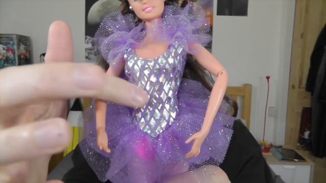 Twirling Ballerina Barbie & Teresa (1995) - Doll Review - Beauty Inside A Box смотреть онлайн