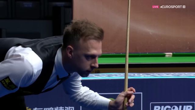 Judd Trump pots 'outrageous flukes' back-to-back 😮💨 | 2024 World Open Highlights смотреть онлайн